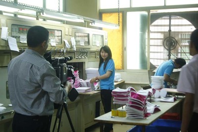 影像賦能品牌，東莞雙贏影視為宏華內(nèi)衣輔料打造專屬企業(yè)宣傳名片
